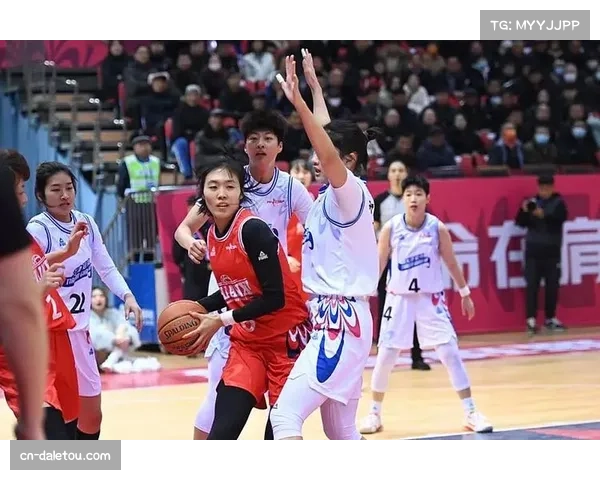 陕西天泽大胜天津冠岚 闵艳23篮板统治内线