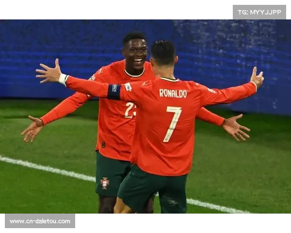 门德斯六场两球两助攻攻防俱佳 巴黎左后卫入选最佳阵容